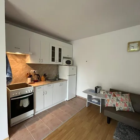 Golf Club & Orchid Noks Mia Apartment *