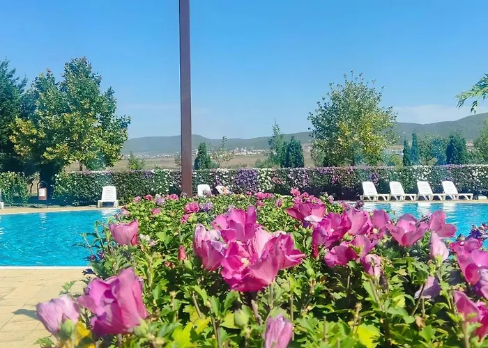 Апартамент Golf Club & Orchid Noks Mia